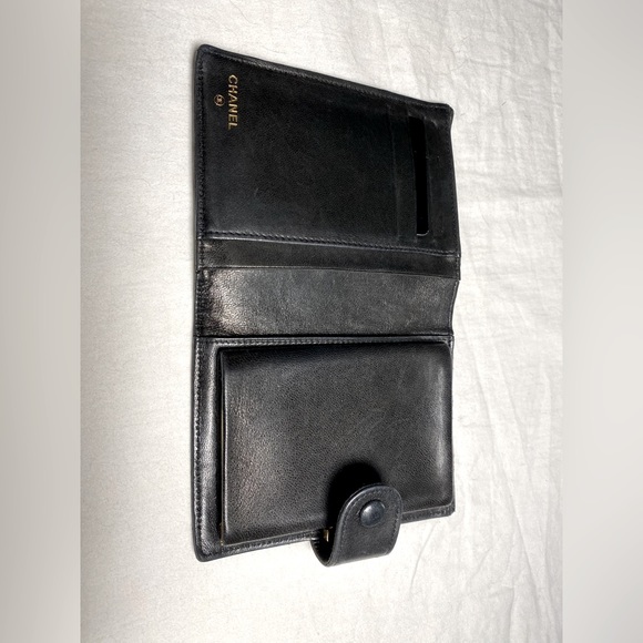 Chanel Wallet - Picture 5 of 7